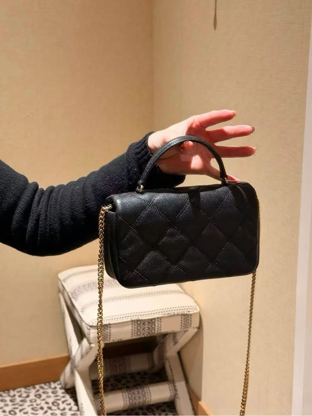 Tory Burch Willa Black Leather Top Handle Bag Crossbody Purse 167621